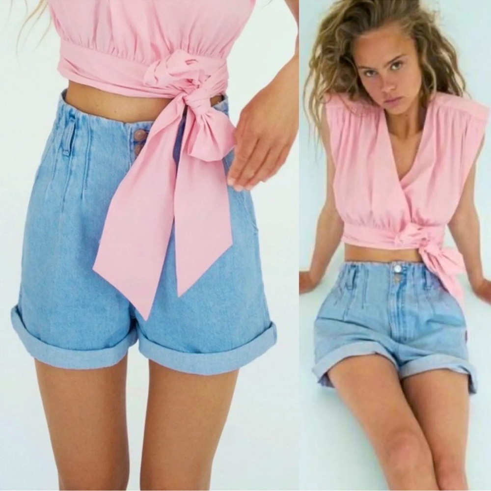 EUC Zara Pleated Paper Bag High Waist Denim Shorts | Light Wash | Women’s Size 6
